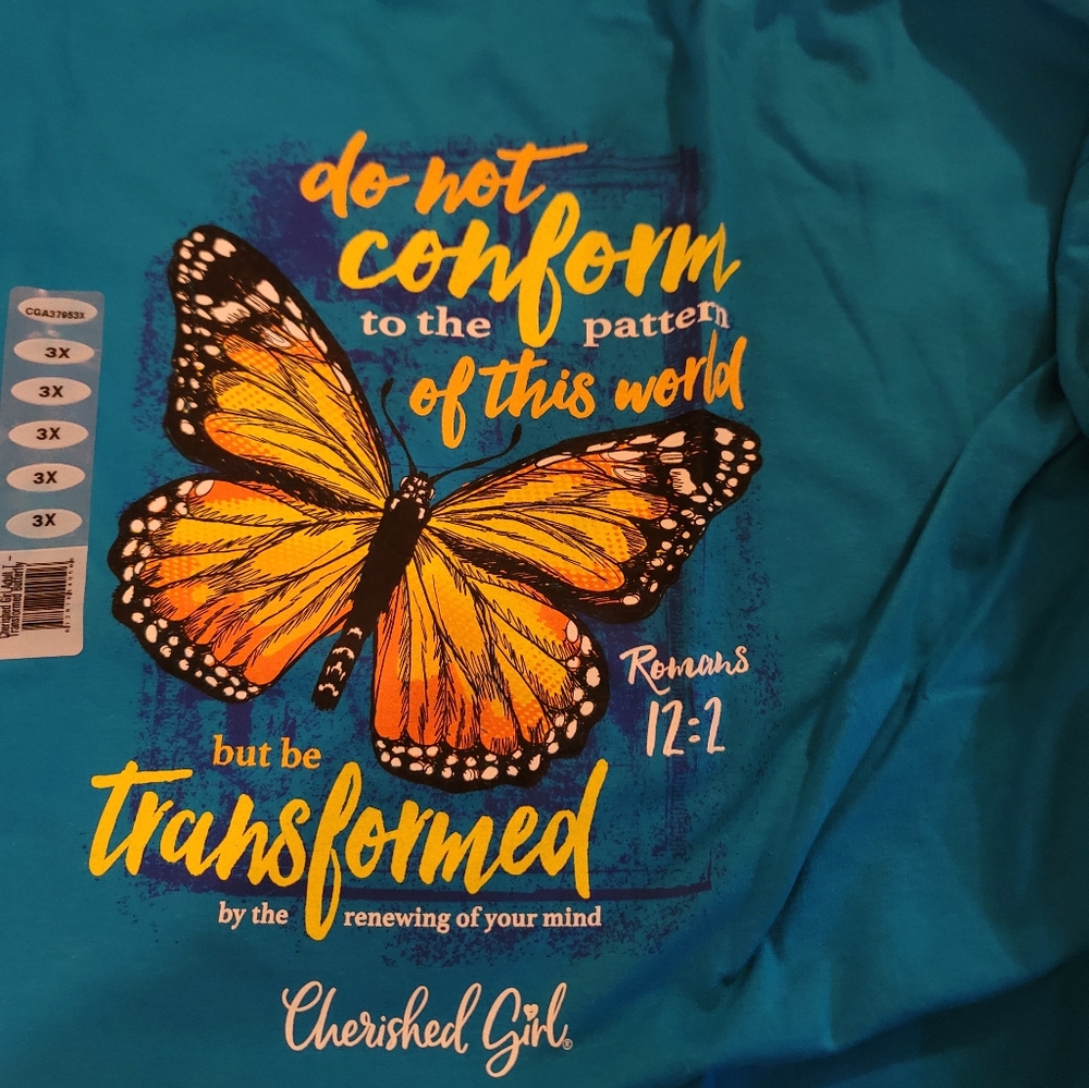 NWT Woman's short sleeve t-shirt.